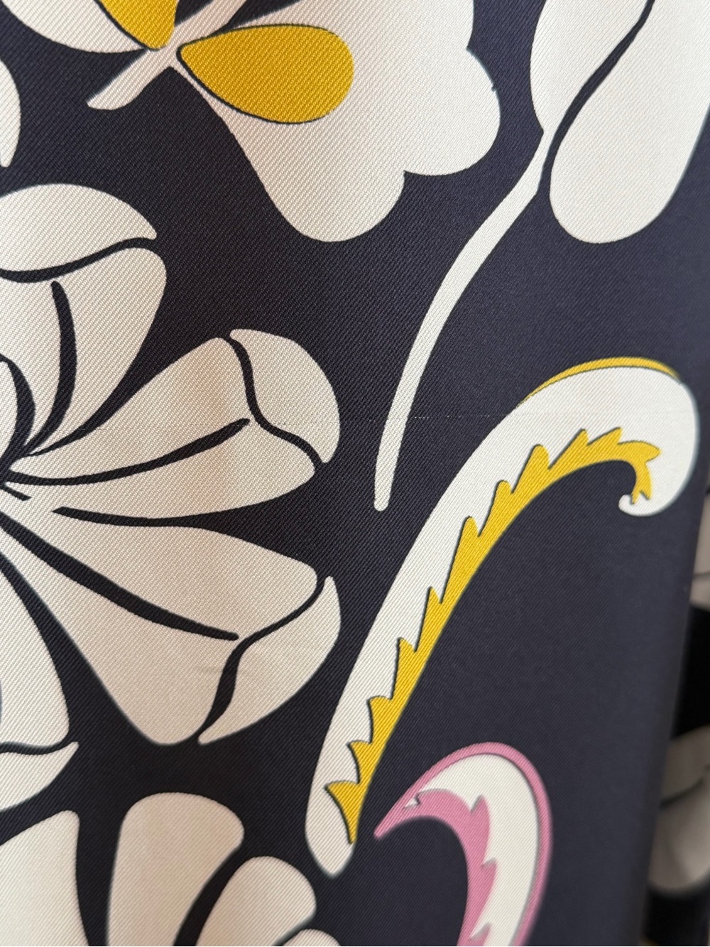 Tory Burch Printed Silk Twill Shirtdress Pink Tropical Border Belted Size 2 - Picture 13 of 13